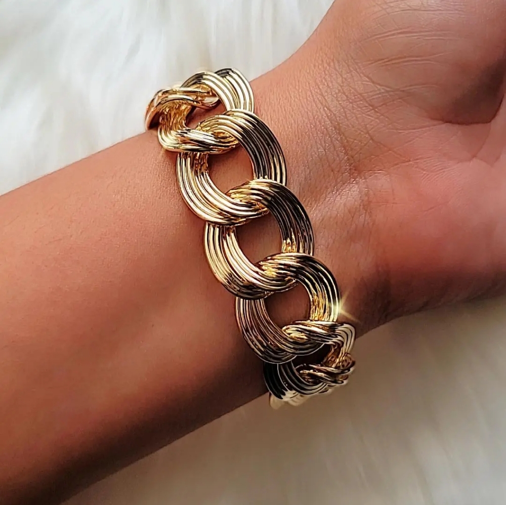 Women fashion bracelet